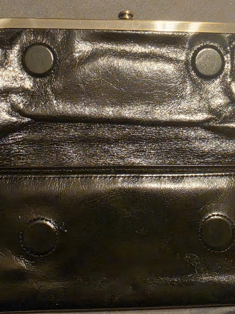 HOBO Black Leather Frame Wallet Clutch Kiss Lock Organizer Like New - Picture 8 of 8
